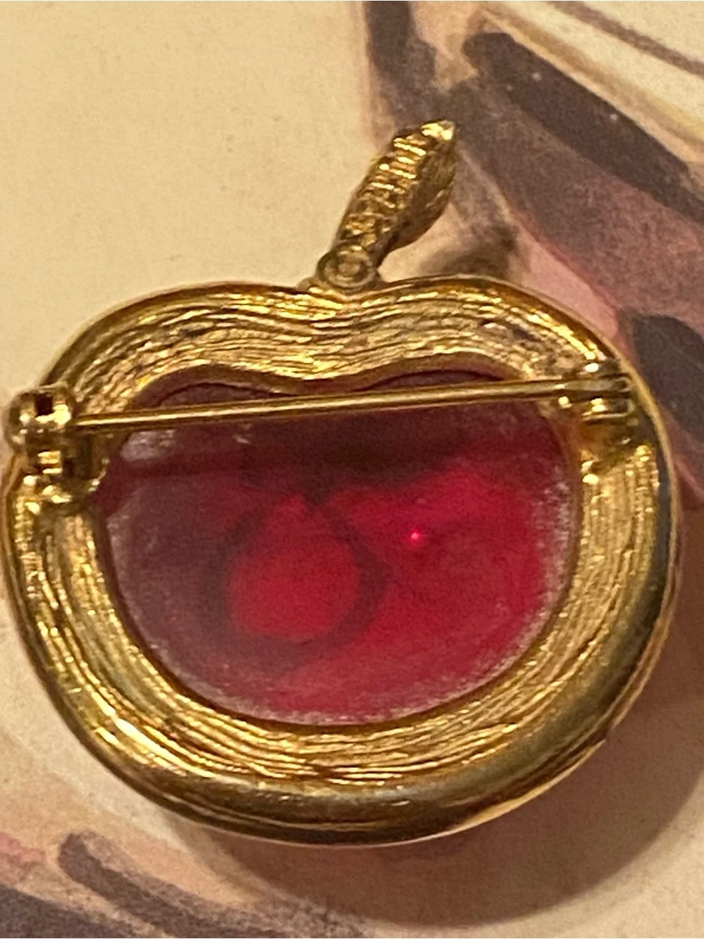 Coquette Grandmacore 70s Sarah Coventry Red Lucite Jelly Belly Apple Brooch Pin